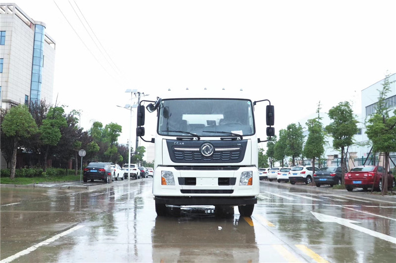 東風(fēng)天龍后八輪20噸噴霧車，國(guó)六綠化噴灑車